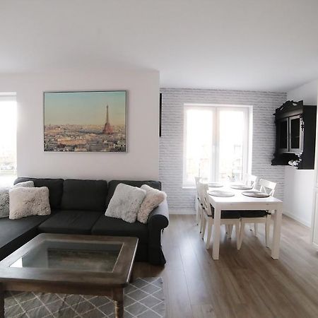 Apartament Paris コウォブジェク エクステリア 写真