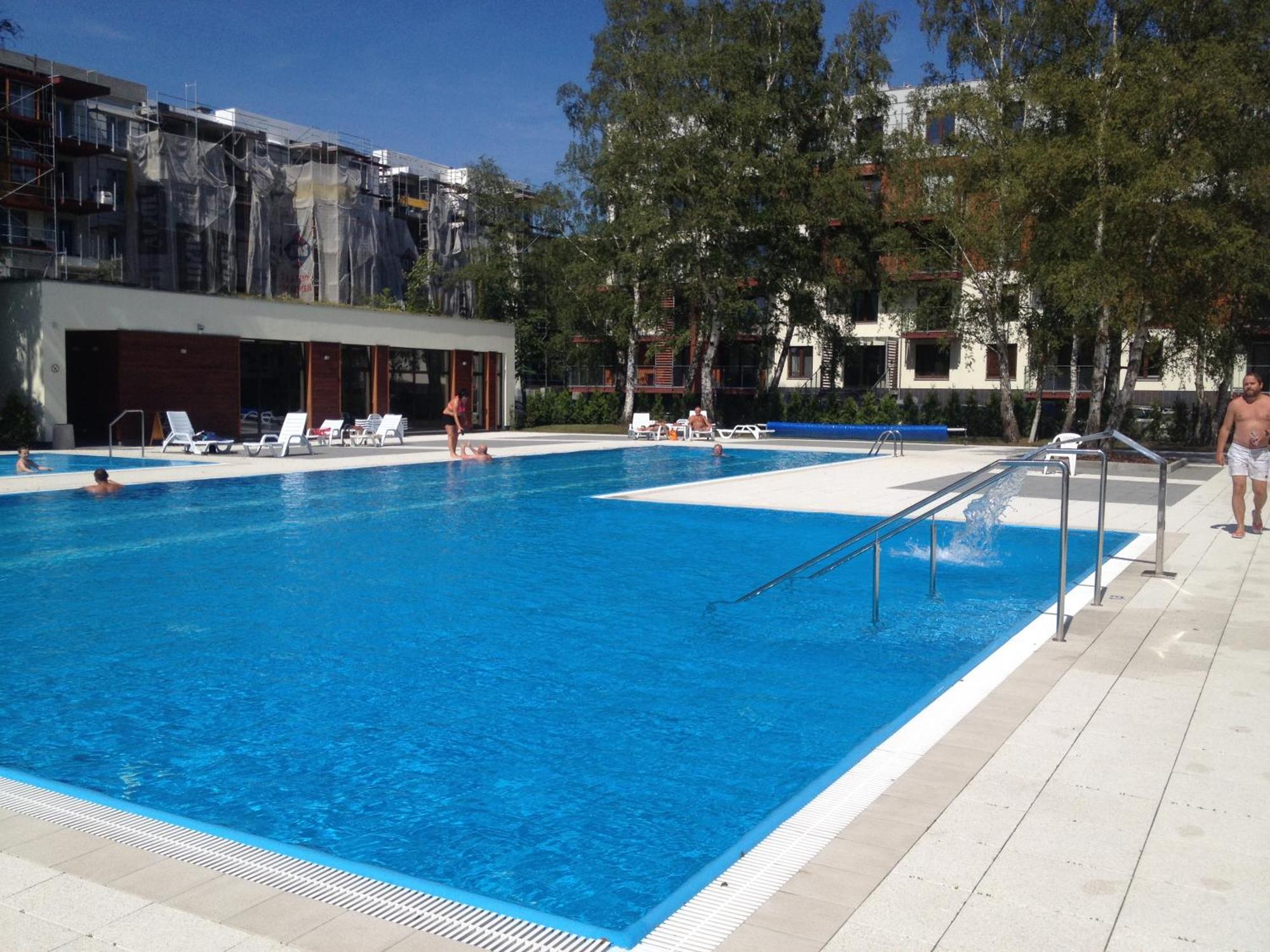 Apartament Paris コウォブジェク エクステリア 写真