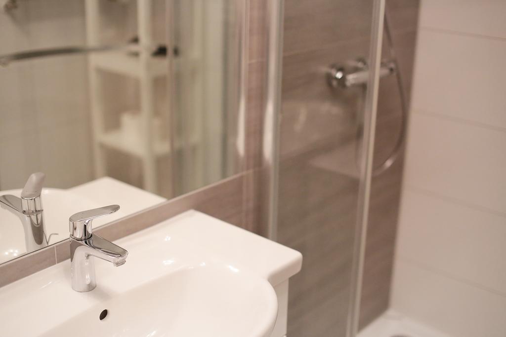 Apartament Paris コウォブジェク エクステリア 写真