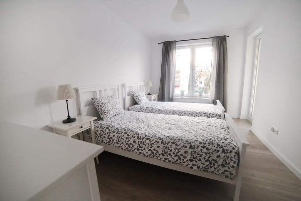 Apartament Paris コウォブジェク エクステリア 写真