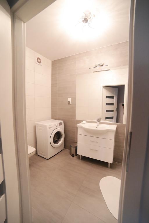 Apartament Paris コウォブジェク エクステリア 写真